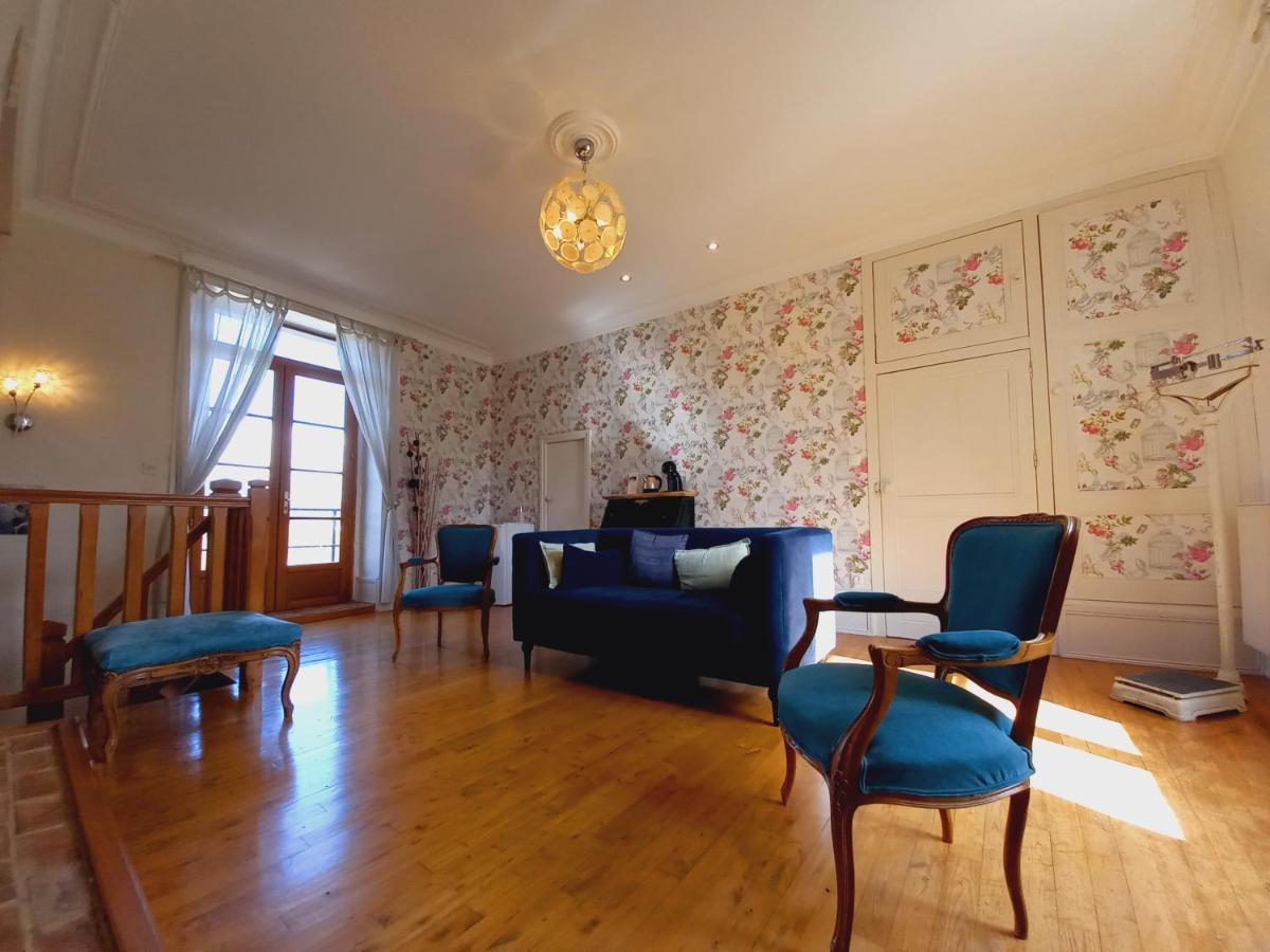 Au Pays De Jacquou : Chambre D'Hotes Et Table D'Hotes Fossemagne Exterior foto